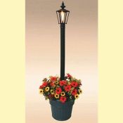 Islander Patio Lantern w/Planter